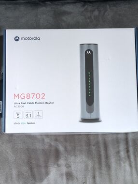 Motorola MG8702 Cable Modem Router - Black and Silver